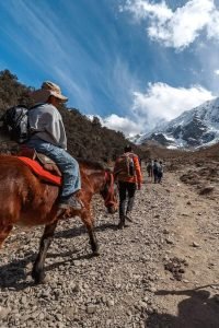 Subiendo a Laguna Humantay en caballo